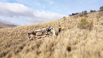Alumnos de Huañumilla se embarrancan tras concurso de bandas