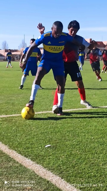 Boca Juniors de Villa Charcas pasa a la final de clubes campeones de provincia