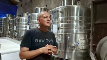 Bodega La Cueva, de Villa Abecia, gana premio Maya