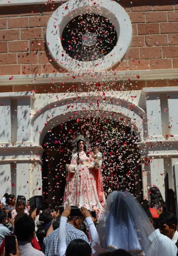 Devotos de Villa Abecia listos para celebrar a la Virgen del Rosario