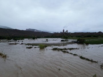 El río San Juan del Oro se desborda y afecta a nueve comunidades