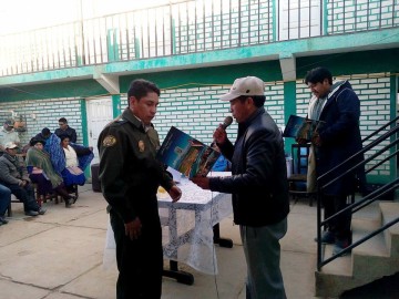 GACIP Villa Charcas recibe apoyo para policías voluntarios