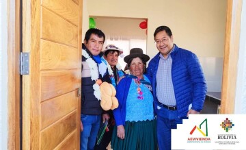 Gobierno entrega 30 viviendas sociales en San Lucas