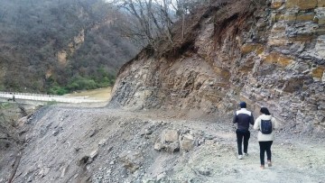 Habilitan camino El Palmar – Tarija por Cañón Verde