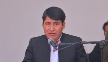 “No hubo forcejeo, Condori fue empujado”, afirma familia del Gobernador