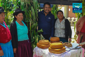 Pérez y Rivera ganan en la Feria del Choclo y sus Derivados de Incahuasi