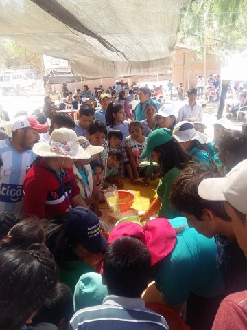 Pese al viento, destacan participación en concurso del miskincho