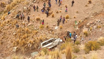 San Lucas: Cinco personas pierden la vida en un embarrancamiento