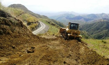 Transportistas continúan esperando la instalación de una tranca para peaje