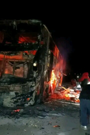 Un bus se incendia en Tacaquira, pero los pasajeros salieron ilesos