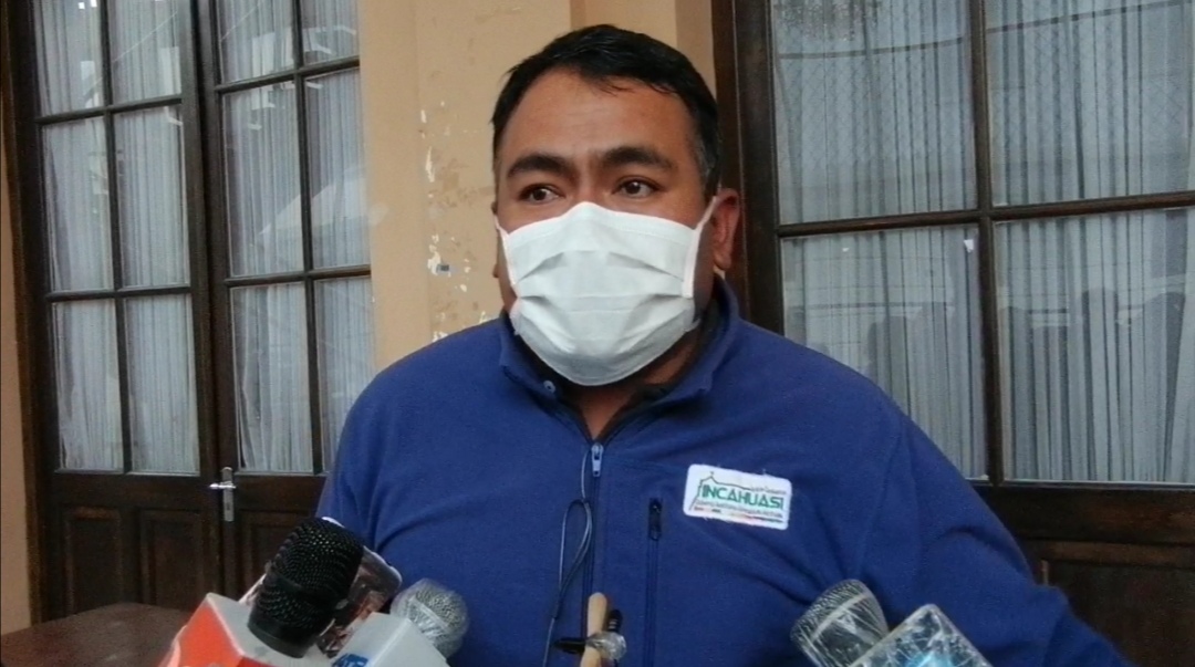 Alcalde de Incahuasi rompe en llanto al pedir pruebas para coronavirus 