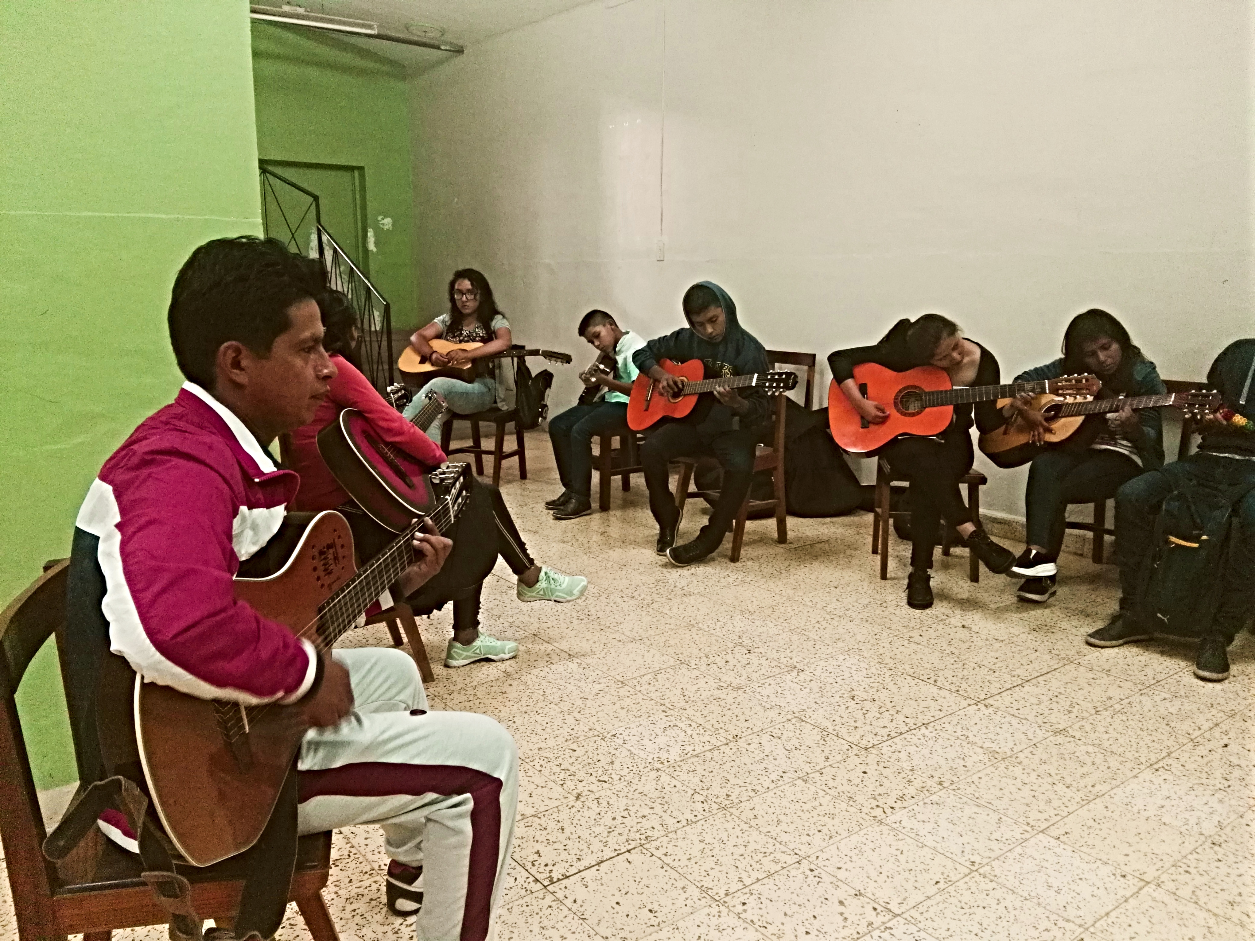 Camargo: Centro Cultural se estrena con espectáculo junto a la Unesbol