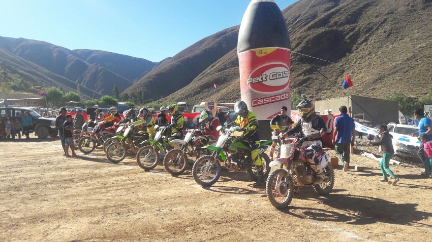 Convocan a competir en el circuito de motos de Malcastaca