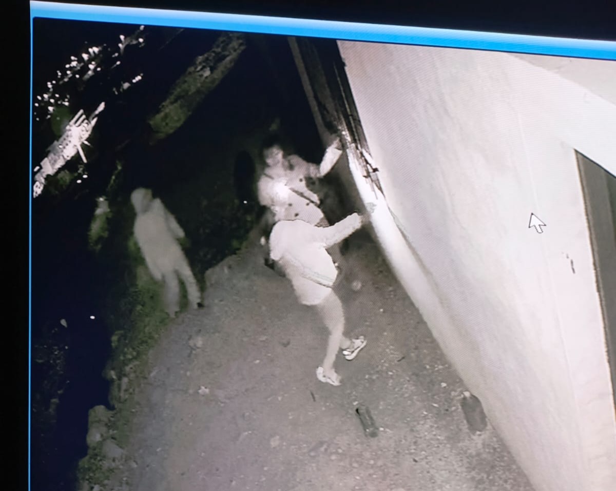   Denuncian ataque contra una mujer sola en su casa