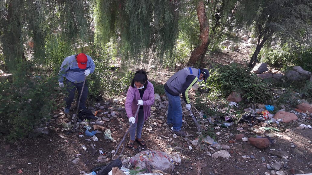 El Kinder 12 de Abril abraza el desafío Basura Challenguer para limpiar el río