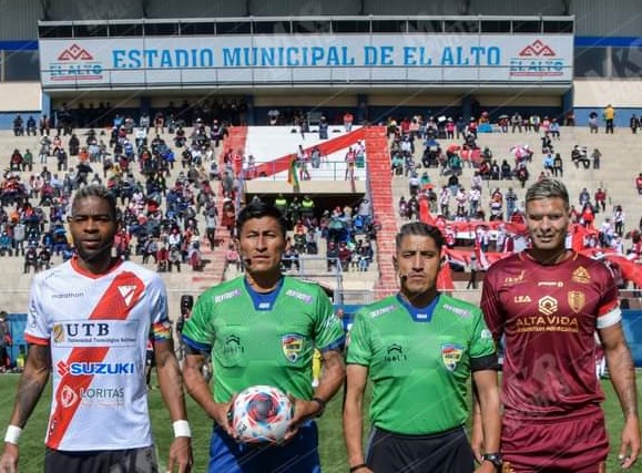 El sanluqeño Renán Castillo llega al fútbol profesional como árbitro El sanluqeño Renán Castillo llega al fútbol profesional como árbitro