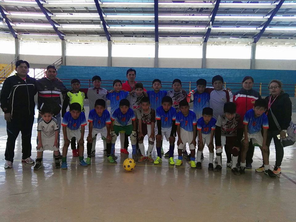 Equipo de futsal de Incahuasi se ilusiona con el título en los Pluris