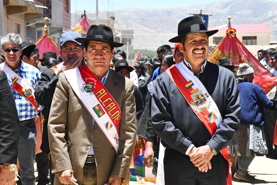 Esteban Urquizu compromete estudio de ruta Y pavimento de calles