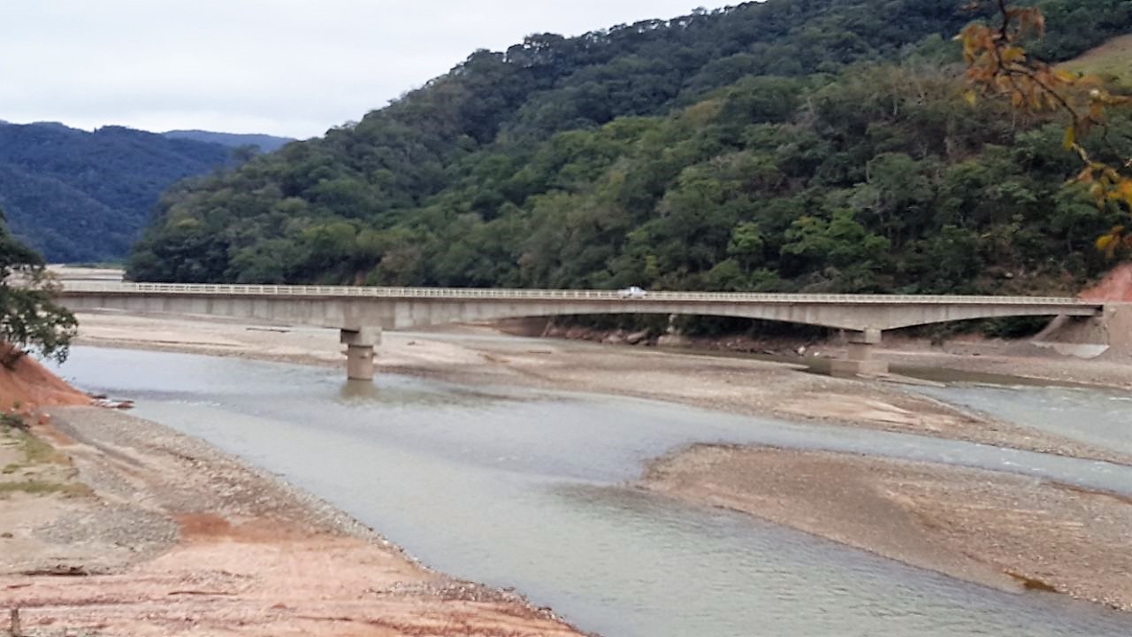 Evo entregará puente vehicular para unir Culpina con Huacareta