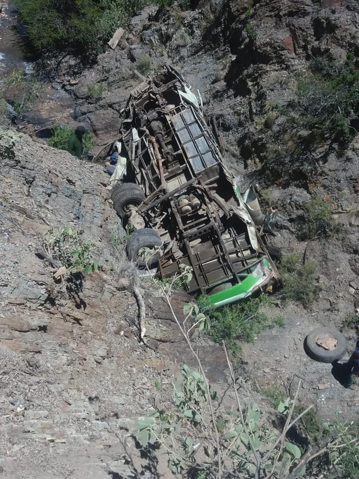 Fallecen 13 personas en bus que viajaba de Tarija a Villa Charcas