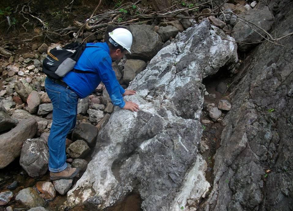 Gobernación invertiría Bs 3 millones en estudio de reservas mineras