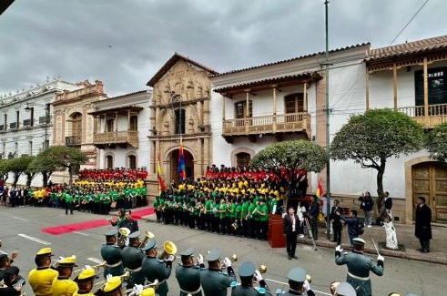 Gobierno decreta dos días de feriado por el Bicentenario de la Independencia de Bolivia