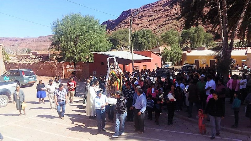 Gran cantidad de feligreses acompañan la festividad de la Virgen del Carmen