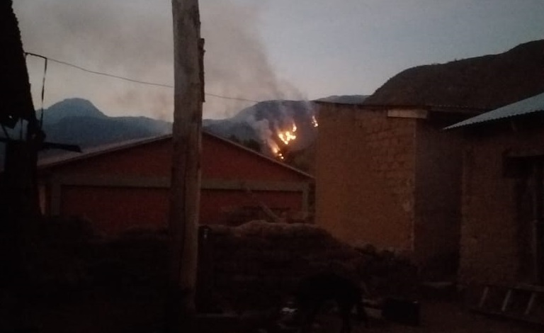 Incendio alarma en la comunidad de Laravinto de San Lucas