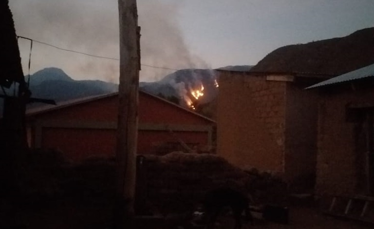 Incendio alarma en la comunidad de Laravinto de San Lucas Incendio alarma en la comunidad de Laravinto de San Lucas