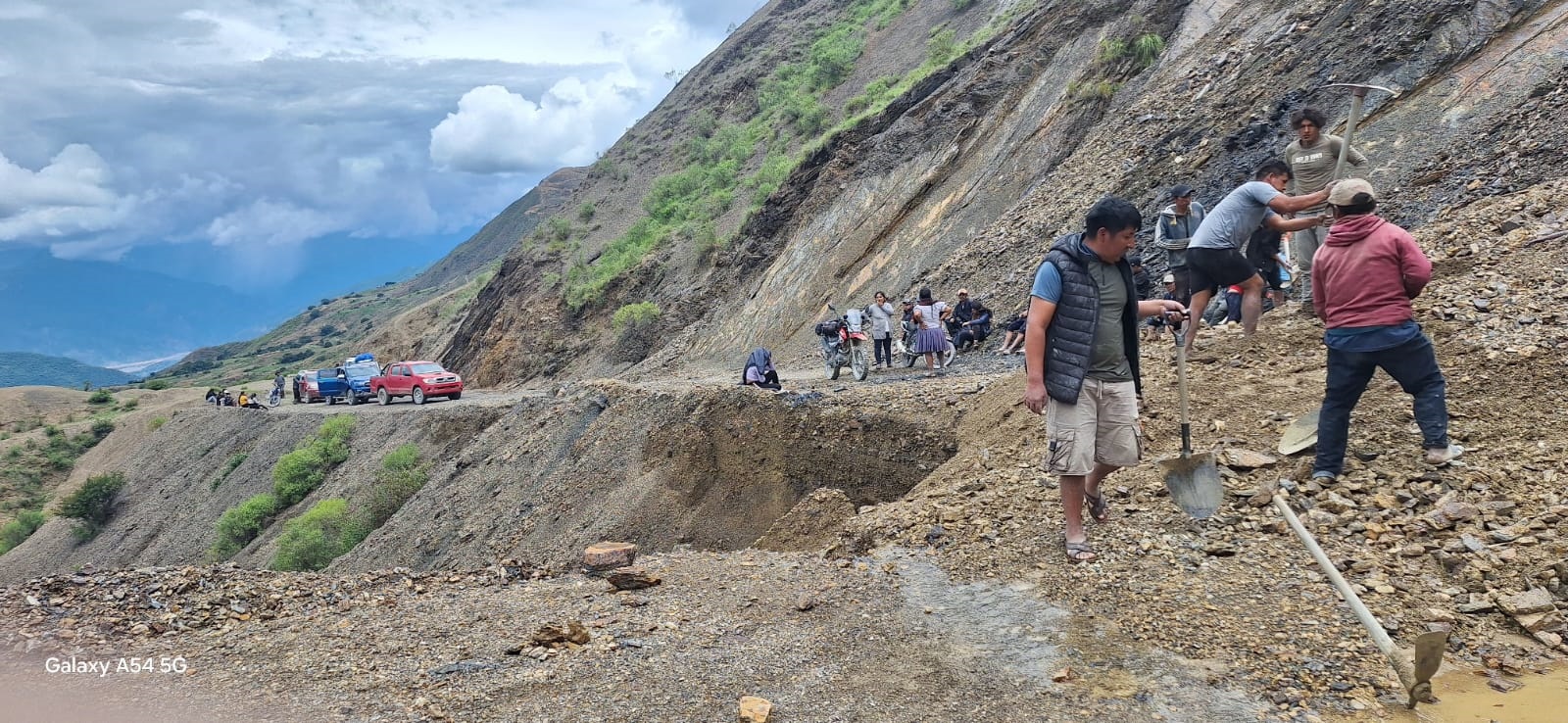 Lluvias da&ntilde;an caminos comunales en la zona de los valles de Culpina