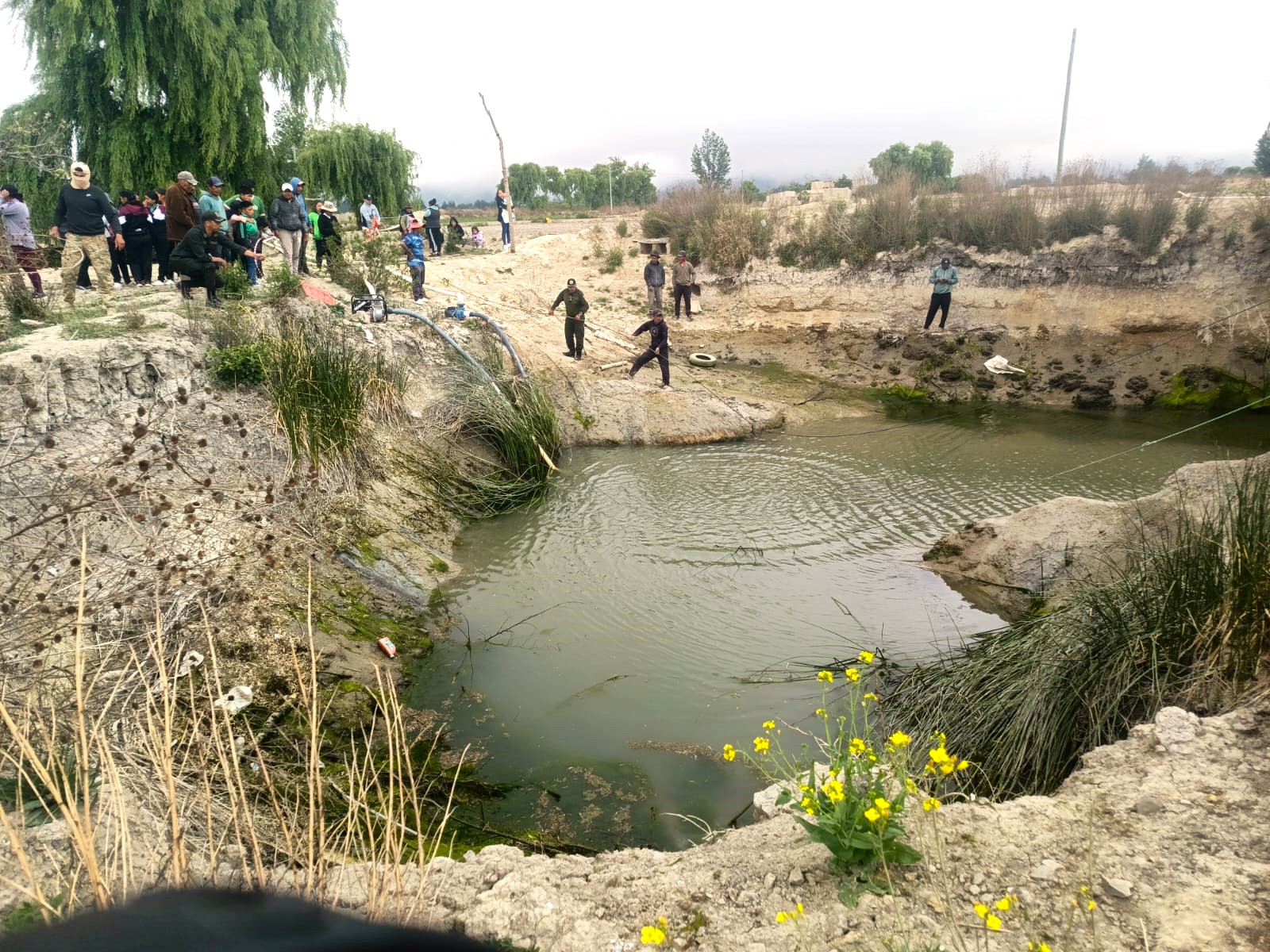 Luis Orlando se confundió de camino y cayó a un pozo de agua