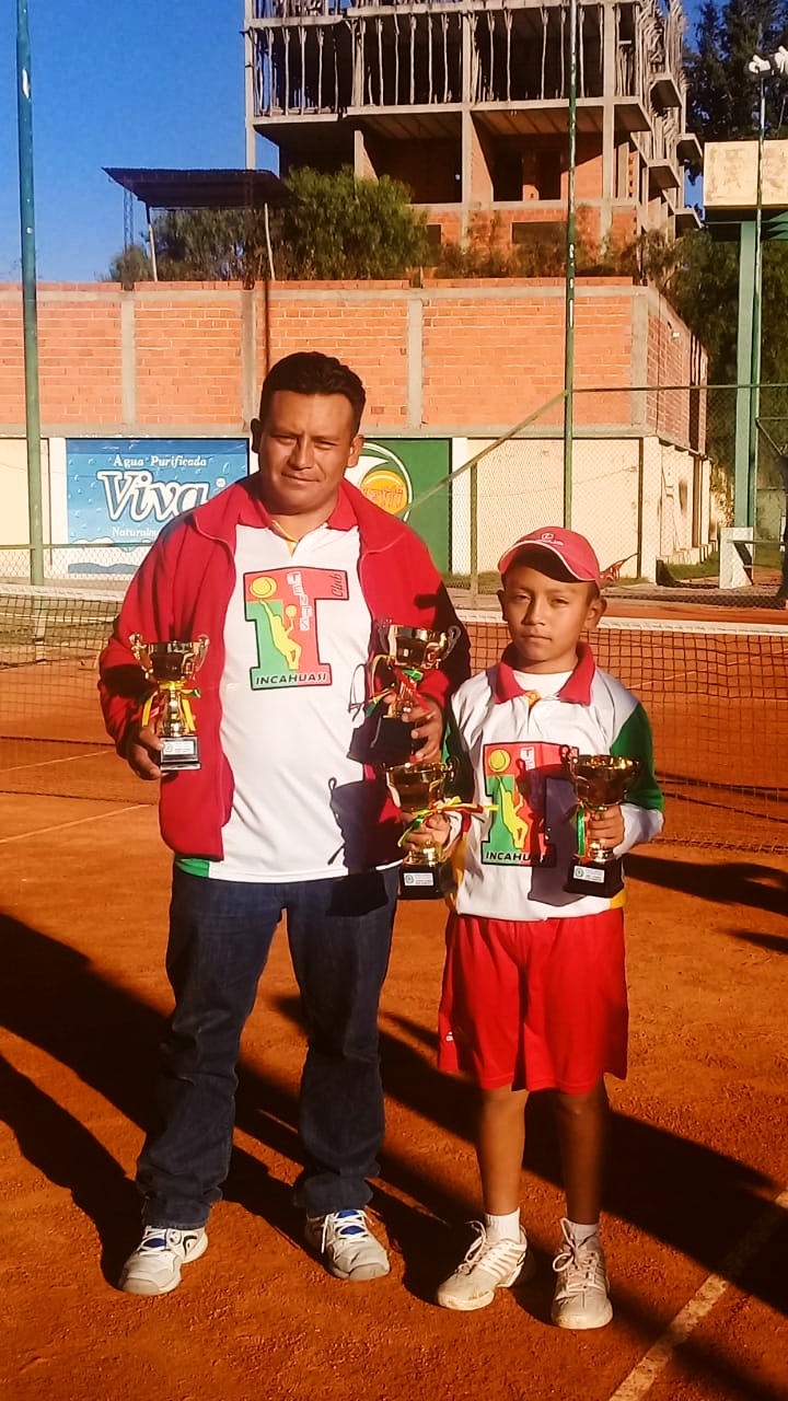 Premian a Incahuasi Tenis Club por el segundo lugar en Chuquisaca