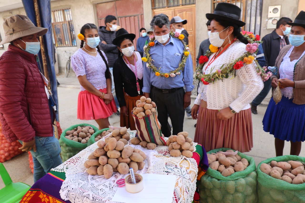 Productores incahuaseños ganan siete de ocho variedades en concurso