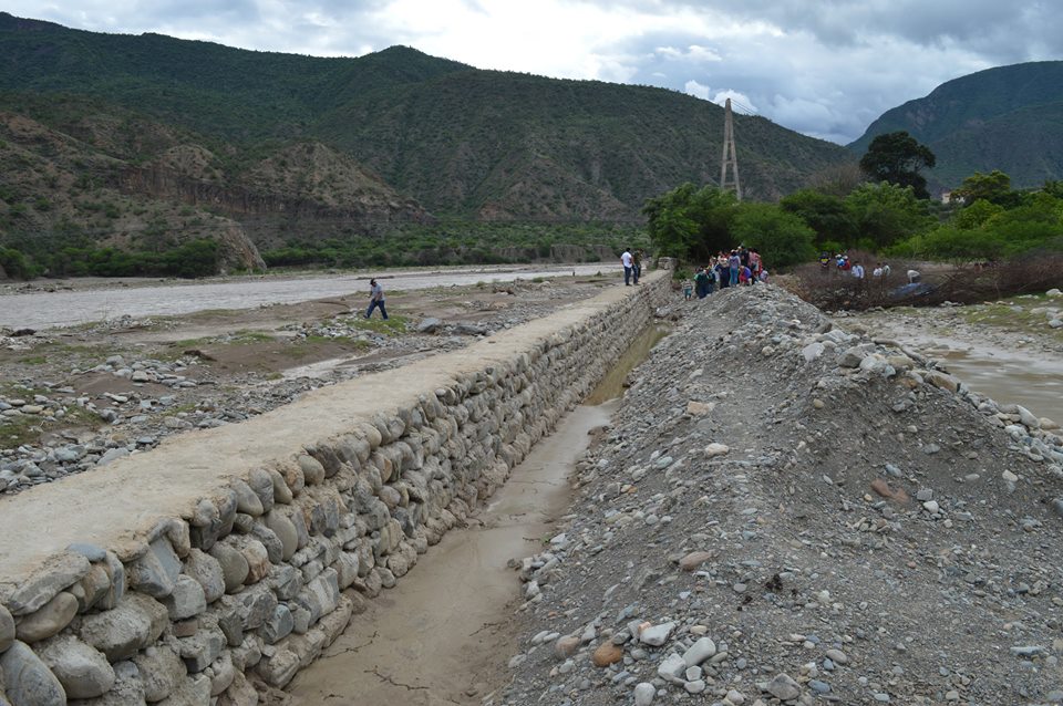 Recuperan dos y media hectáreas de tierras en Caraparí con defensivos