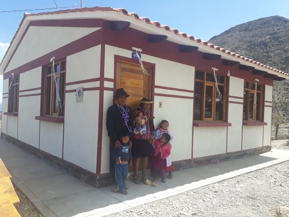 Rosalinda y su familia estrenan casa en Cabrería de Culpina