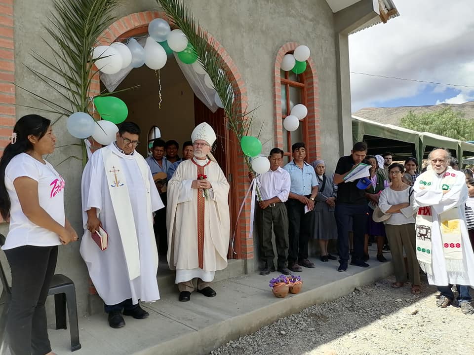 Totha estrena capilla, una de las últimas obras del padre Otto Strauss